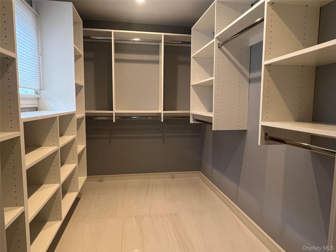 Interior, Recessed Lighting, Walk-in Closets