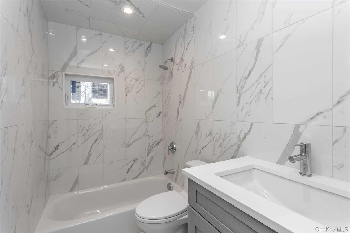 Bathroom, Interior, Marble Walls