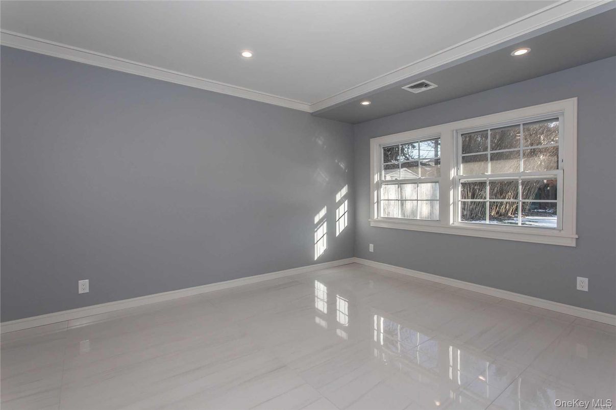 Empty room, Interior, Marble, Recessed Lighting