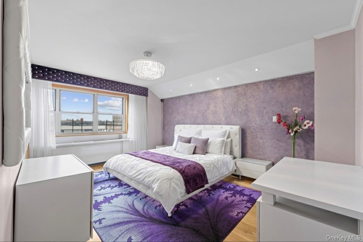 Bedroom, Chandelier, Interior, Recessed Lighting, Water, Wood Texture Flooring