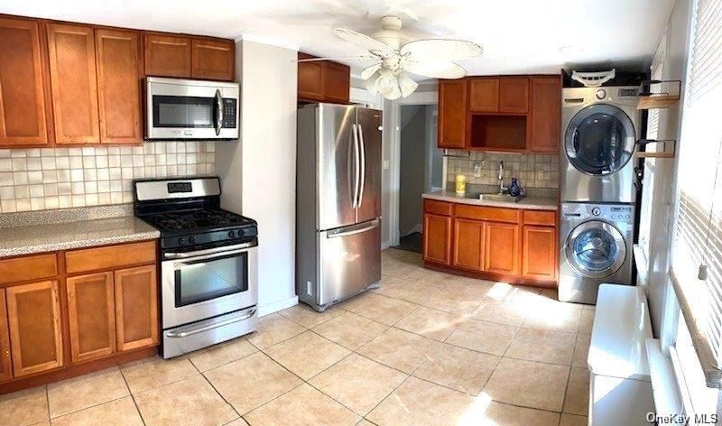 Interior, Kitchen, Stainless Steel Appliances, Washer