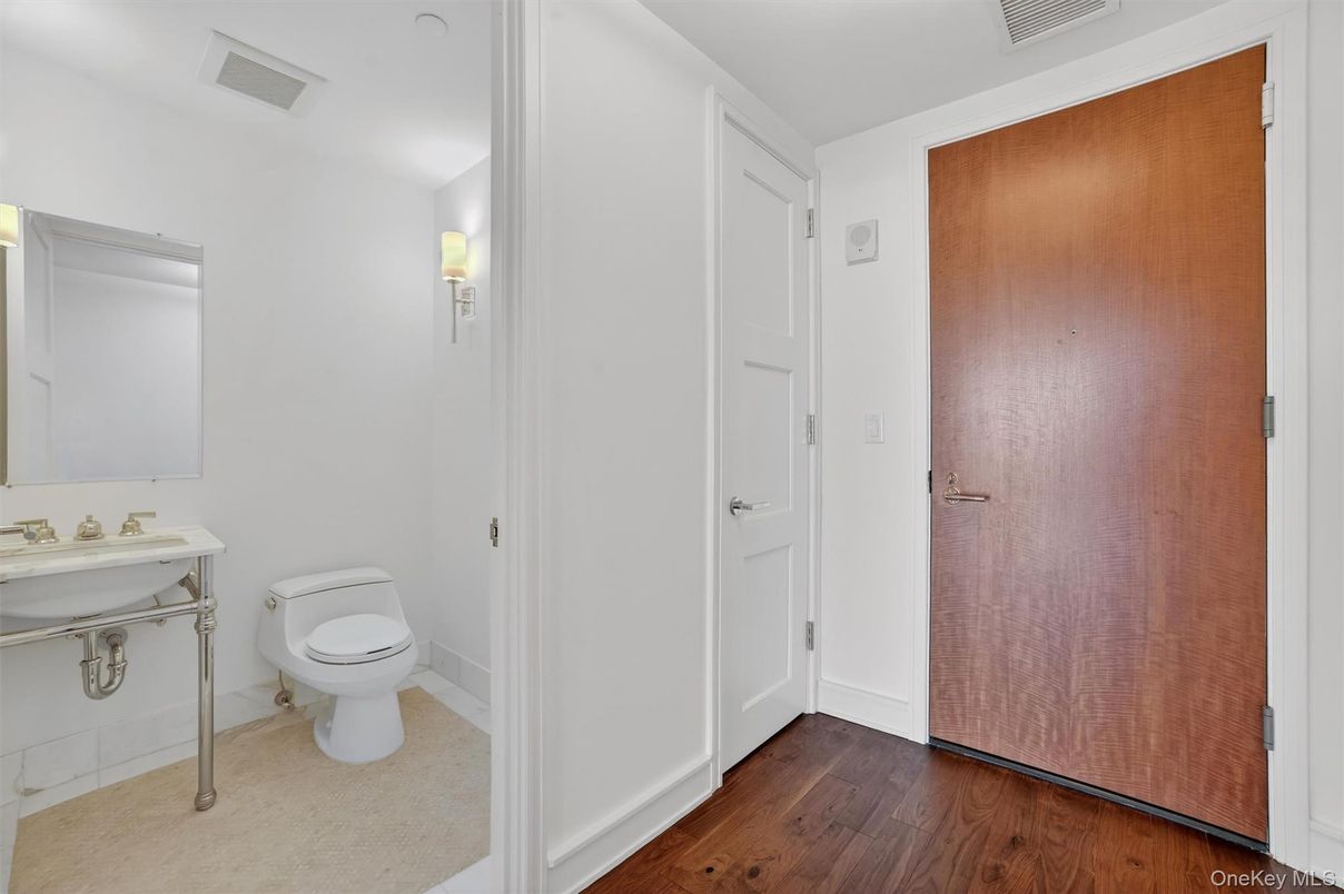 DE Listing image placeholder