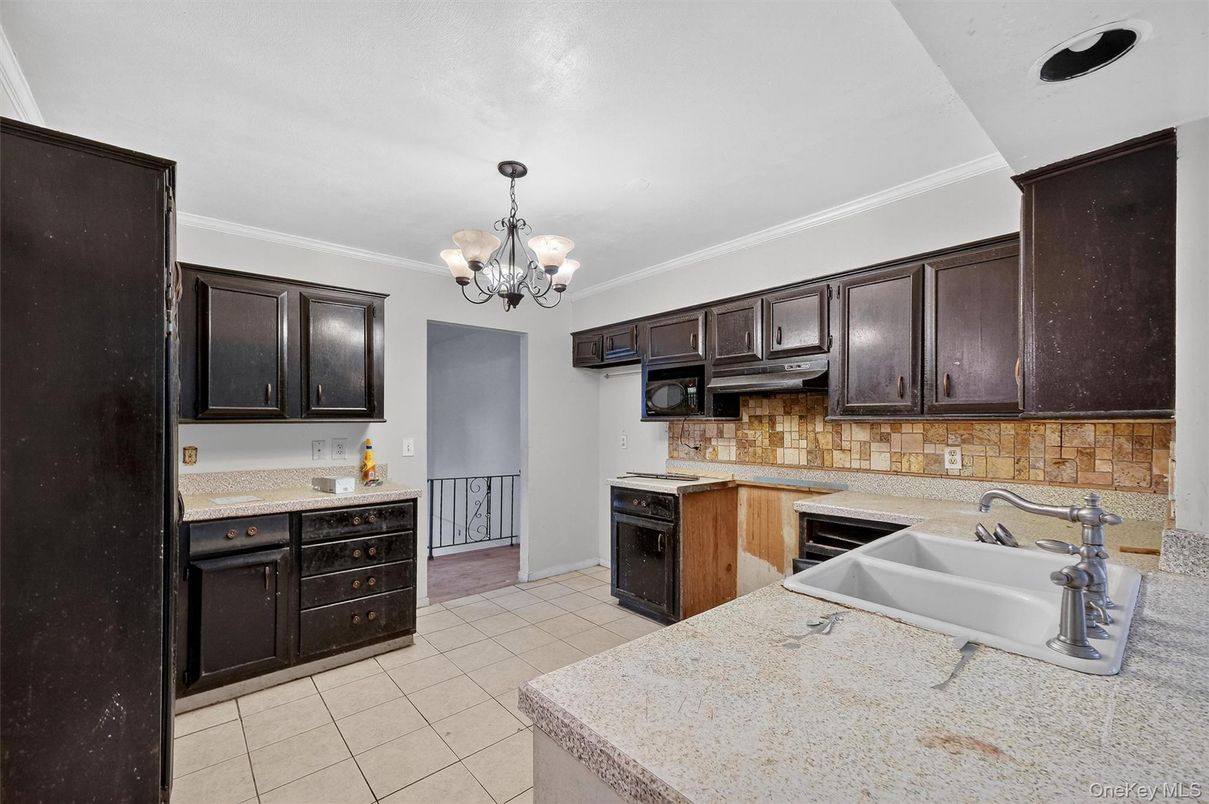 Chandelier, Interior, Kitchen