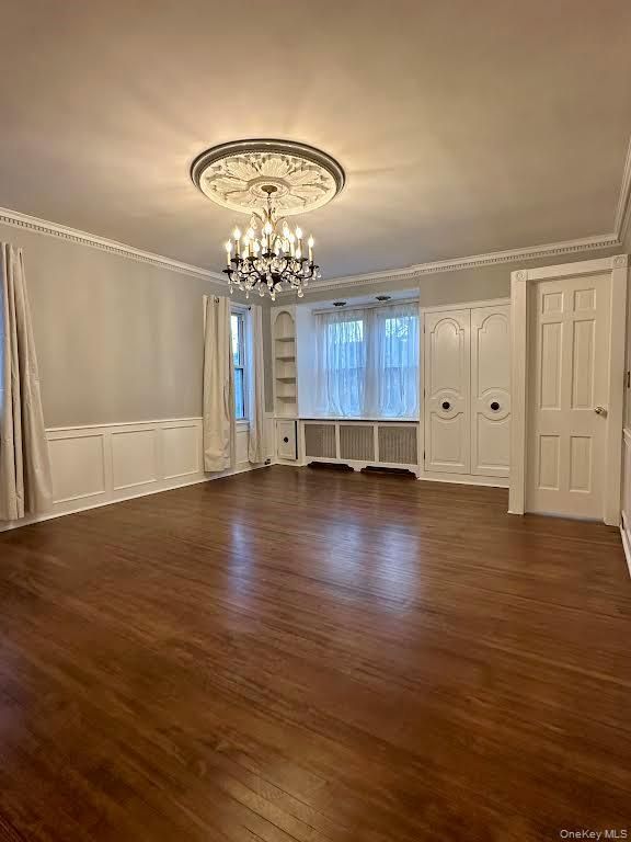 Chandelier, Empty room, Interior, Wood Texture Flooring
