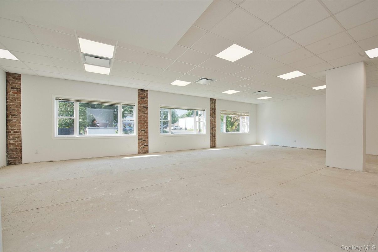 Empty room, Interior, Recessed Lighting, Stone Walls
