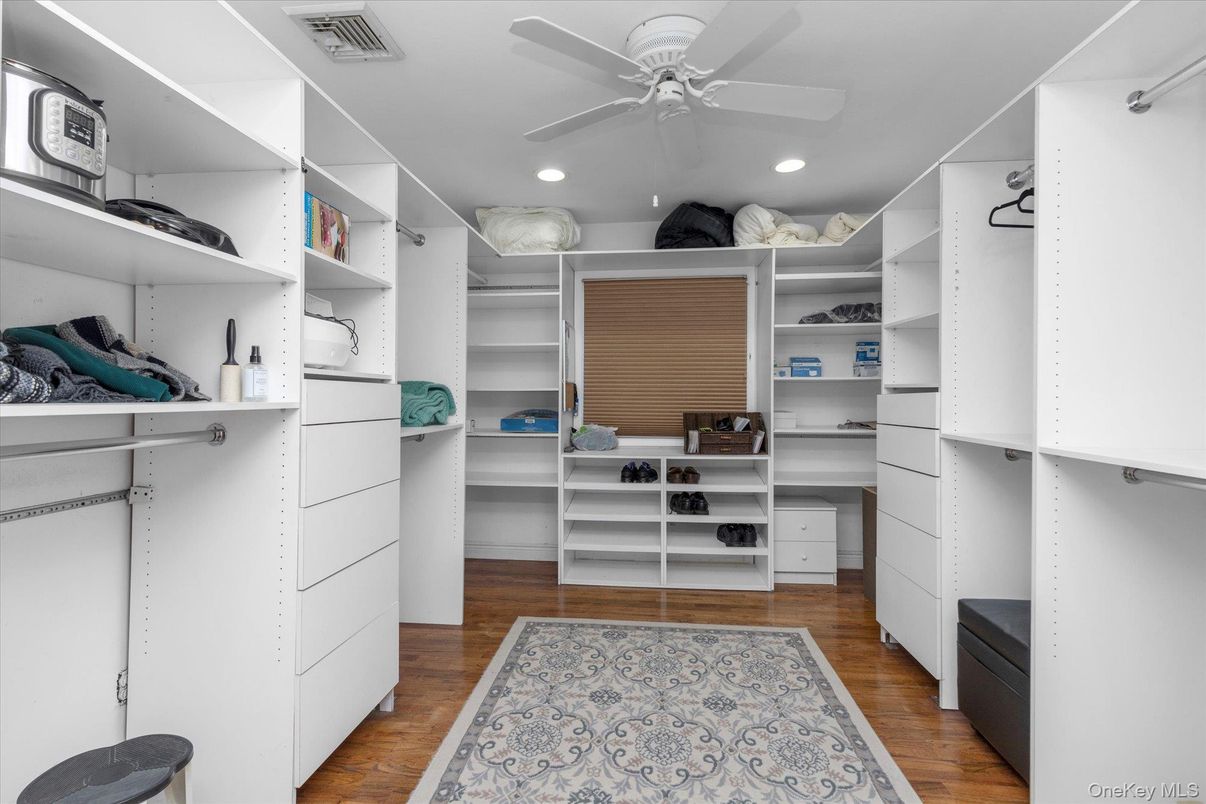 Interior, Recessed Lighting, Walk-in Closets, Wood Texture Flooring