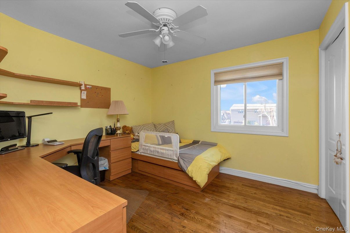 Bedroom, Home Office, Interior, Wood Texture Flooring