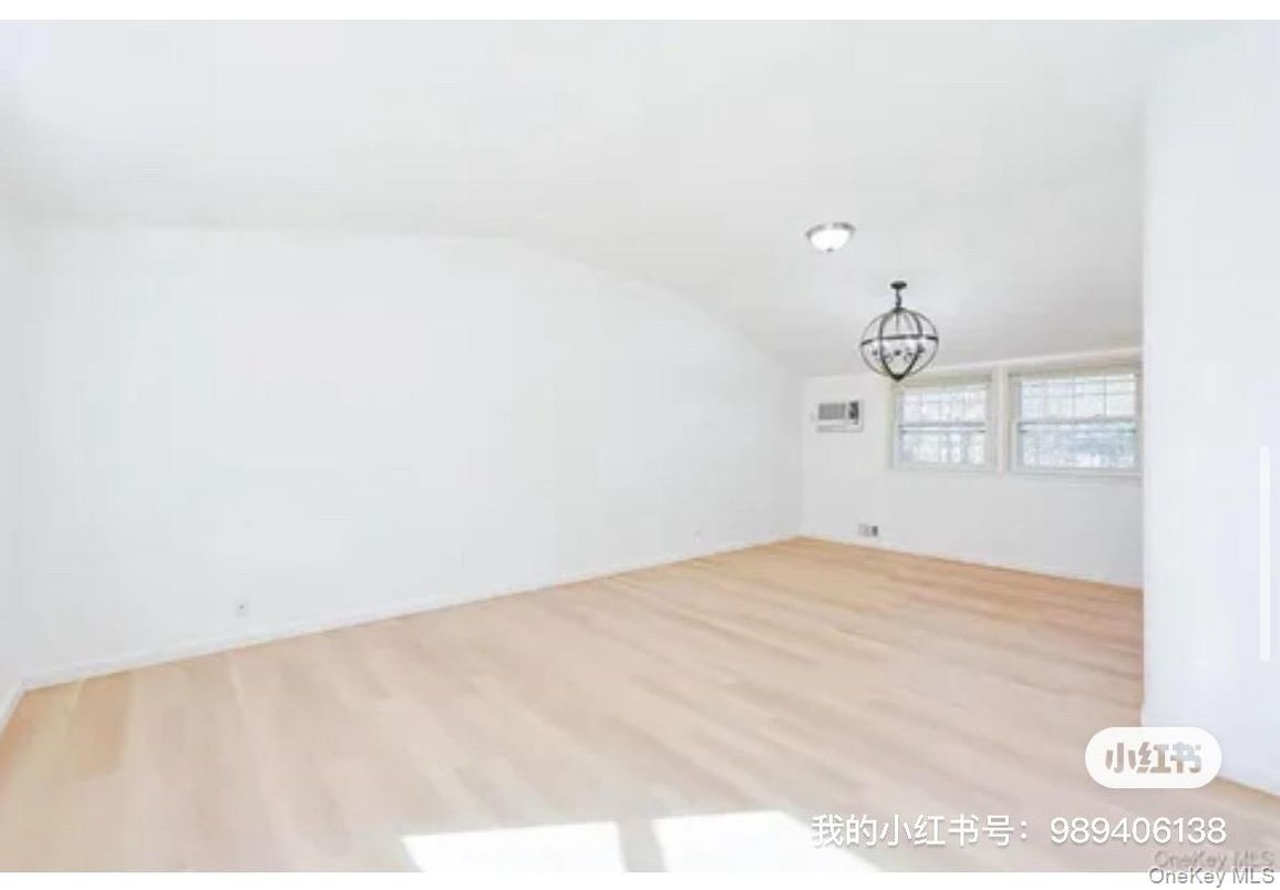 Chandelier, Empty room, Interior, Wood Texture Flooring