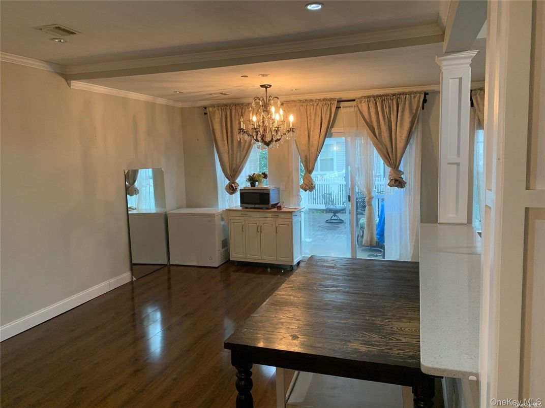 Chandelier, Interior, Recessed Lighting, Wood Texture Flooring
