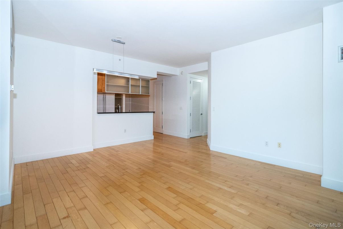 Empty room, Interior, Pendant Lights, Wood Texture Flooring
