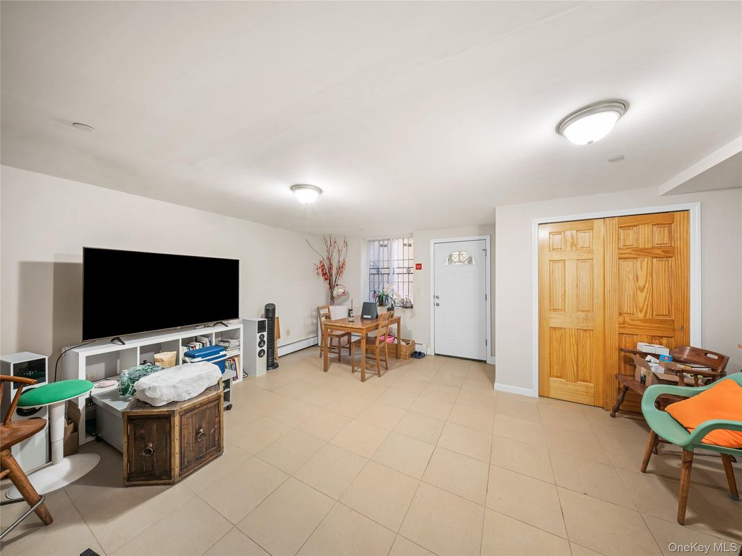 Dining room, Interior