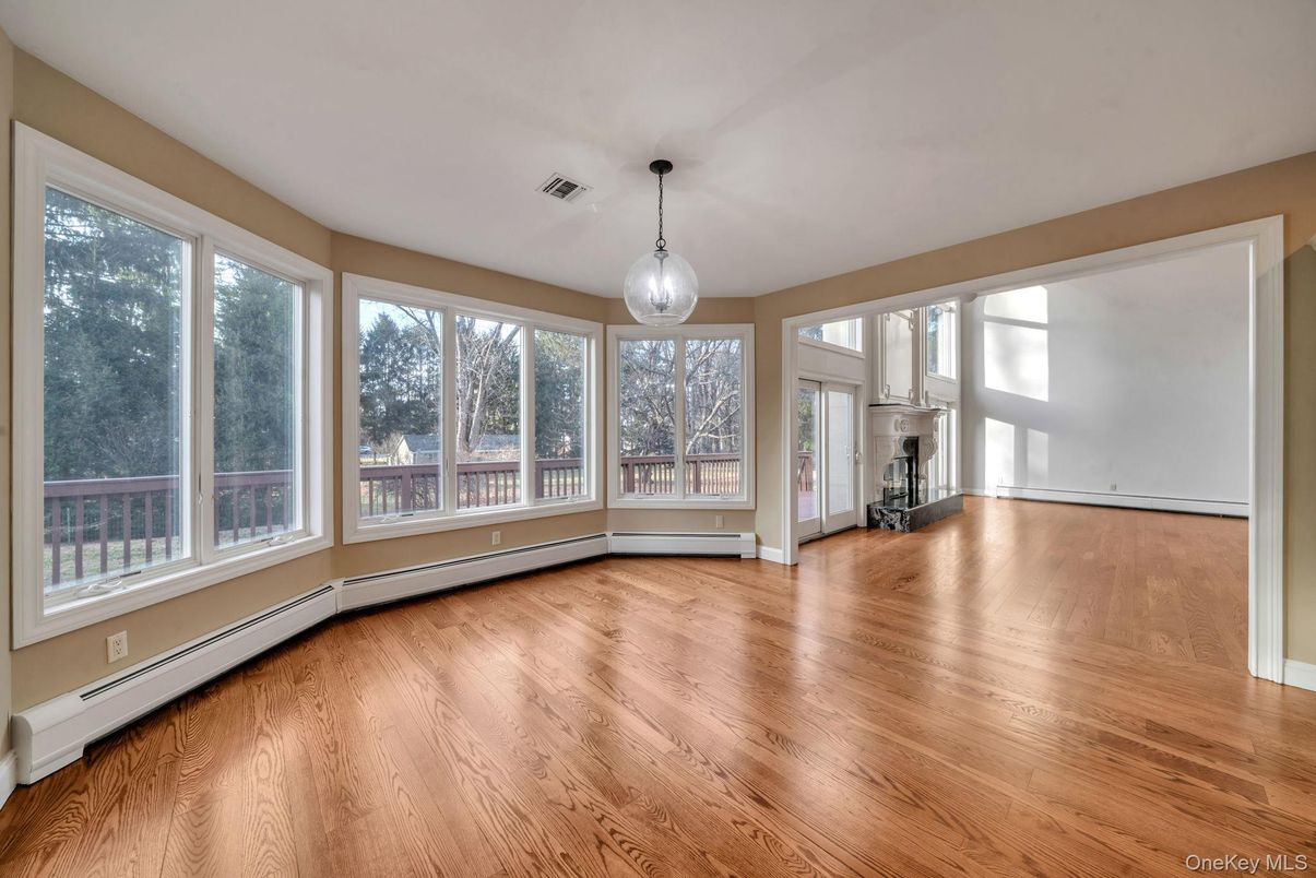 Empty room, Interior, Pendant Lights, Sun Room, Wood Texture Flooring