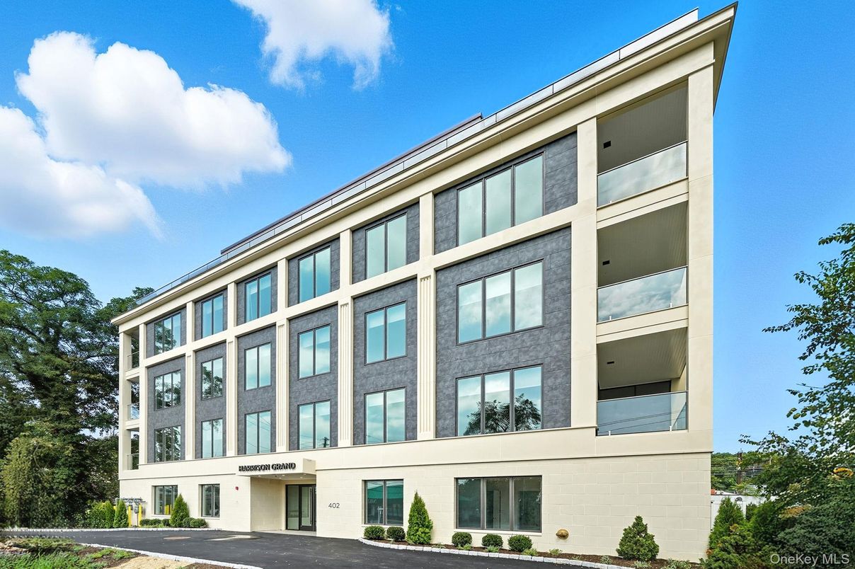 Exterior, Facade, Highrise