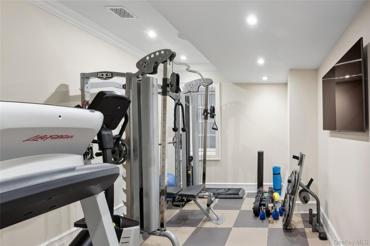 Fitness Equipment, Interior, Recessed Lighting