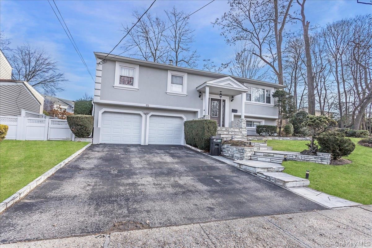 Attached, Exterior, Facade, Raised Ranch