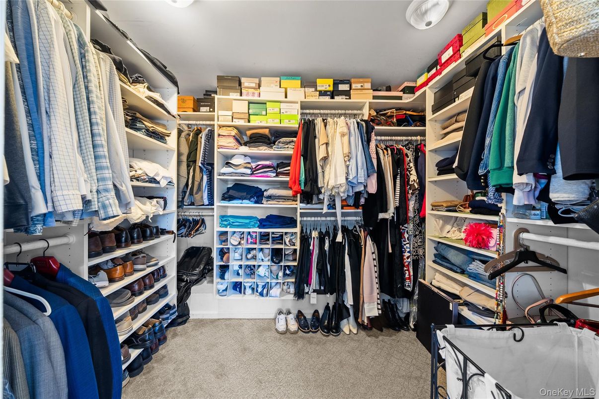 Interior, Walk-in Closets