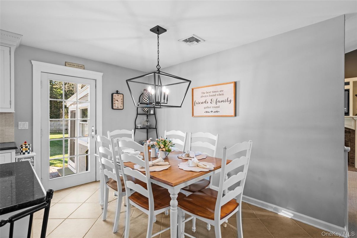 Dining room, Interior, Pendant Lights