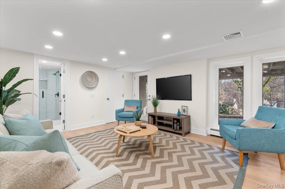 Interior, Living room, Recessed Lighting, Wood Texture Flooring