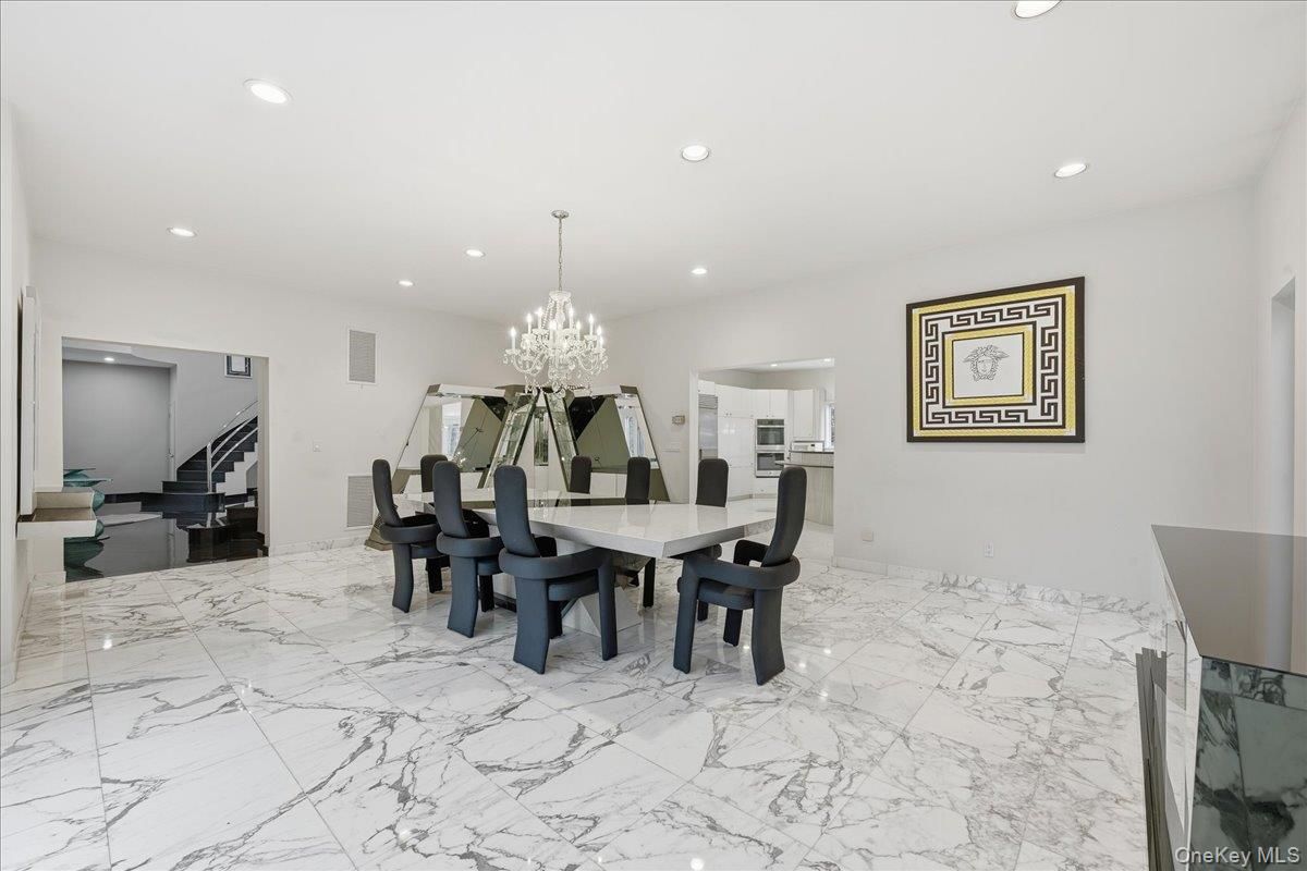 Chandelier, Dining room, Interior, Marble, Piano, Recessed Lighting