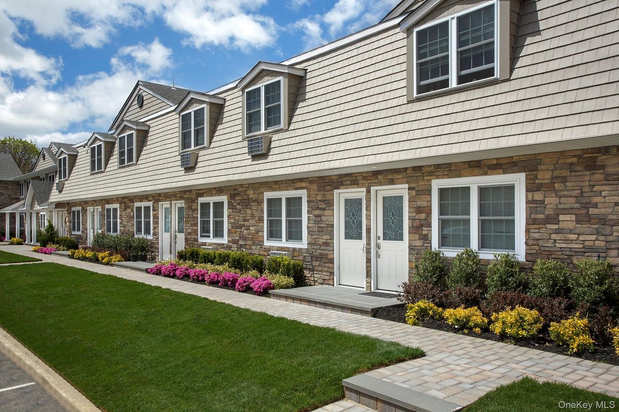 Exterior, Facade, Cape Cod