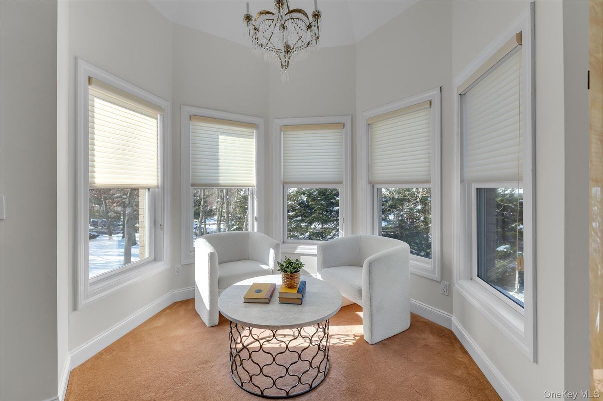 Chandelier, Interior, Living room
