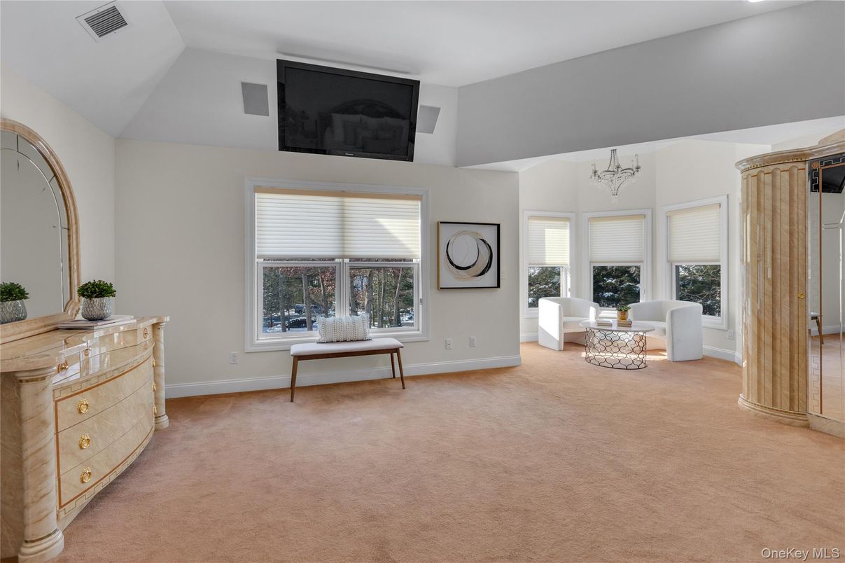 Chandelier, Interior, Living room