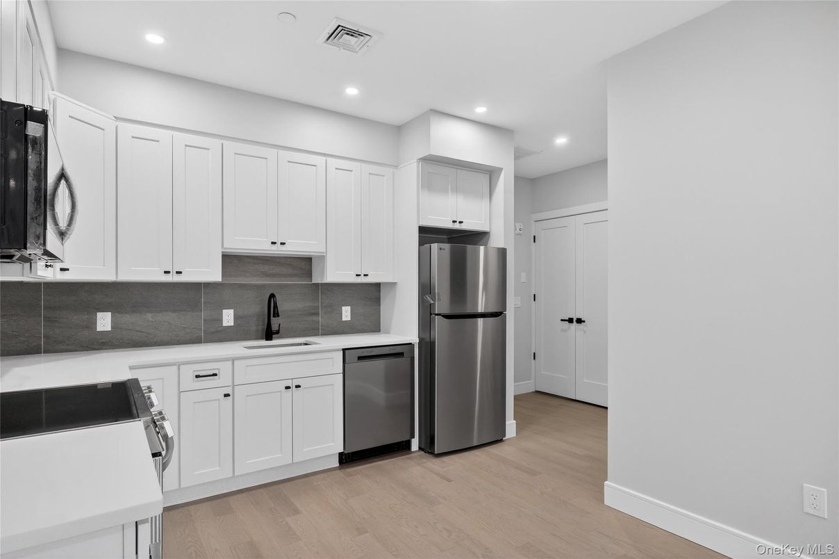 Interior, Kitchen, Recessed Lighting, Wood Texture Flooring