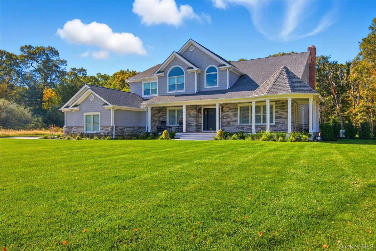 Backyard, Exterior, Facade, Farmhouse