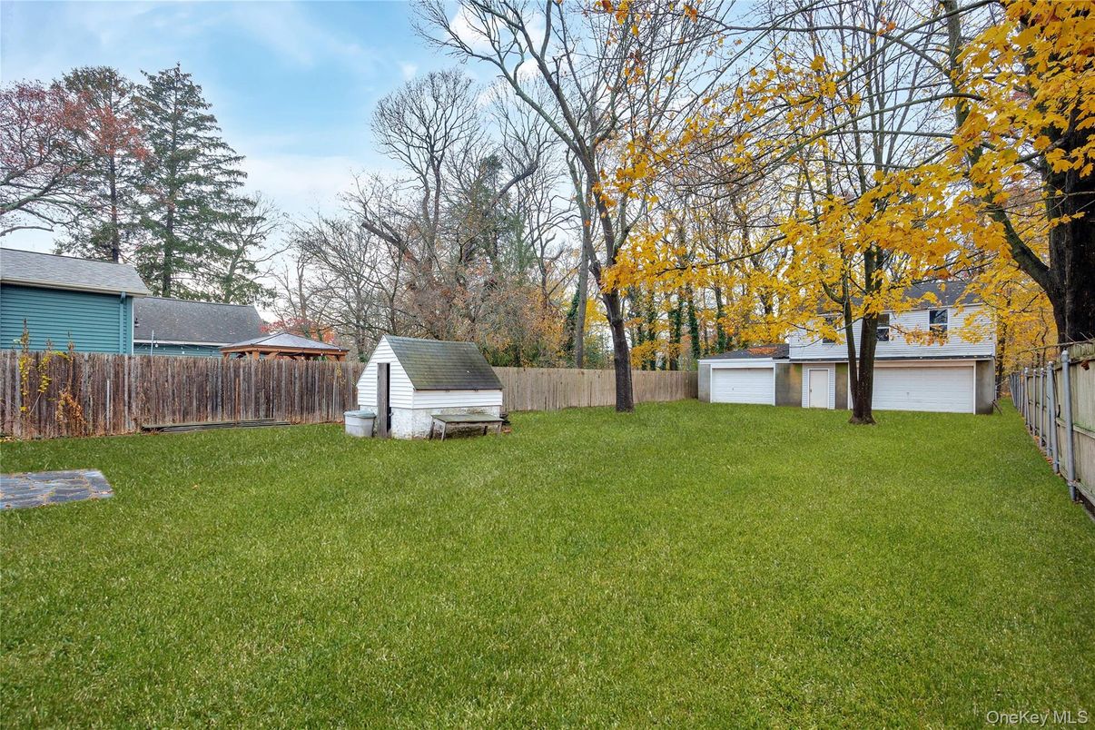 Backyard, Detached Garage, Exterior