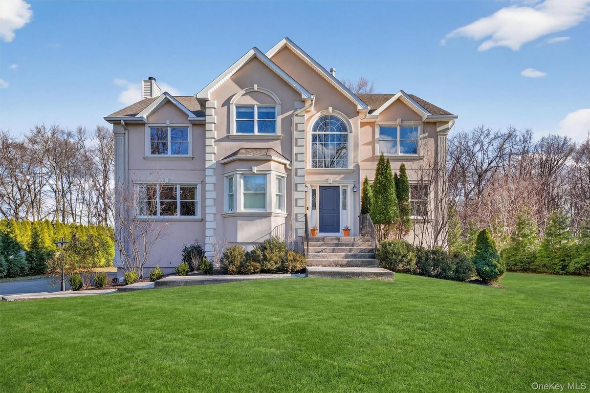 Exterior, Facade, French Provincial