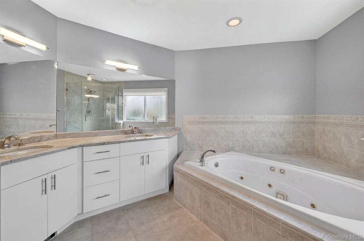 Bathroom, Dual Sink Vanities, Glass Shower, Interior, Recessed Lighting