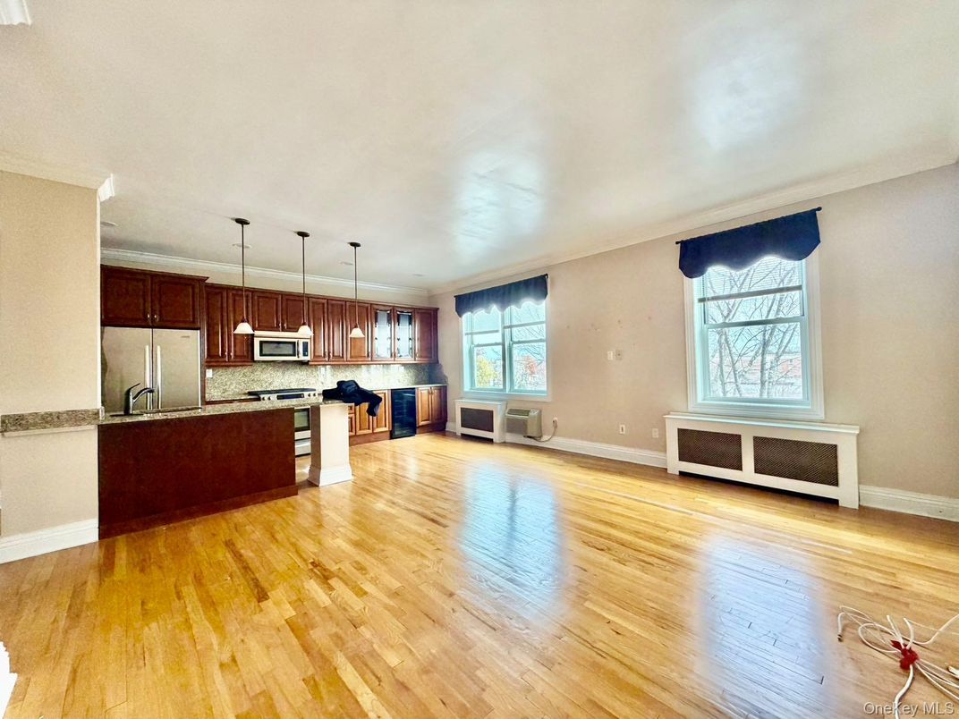 Interior, Kitchen, Pendant Lights, Wood Texture Flooring