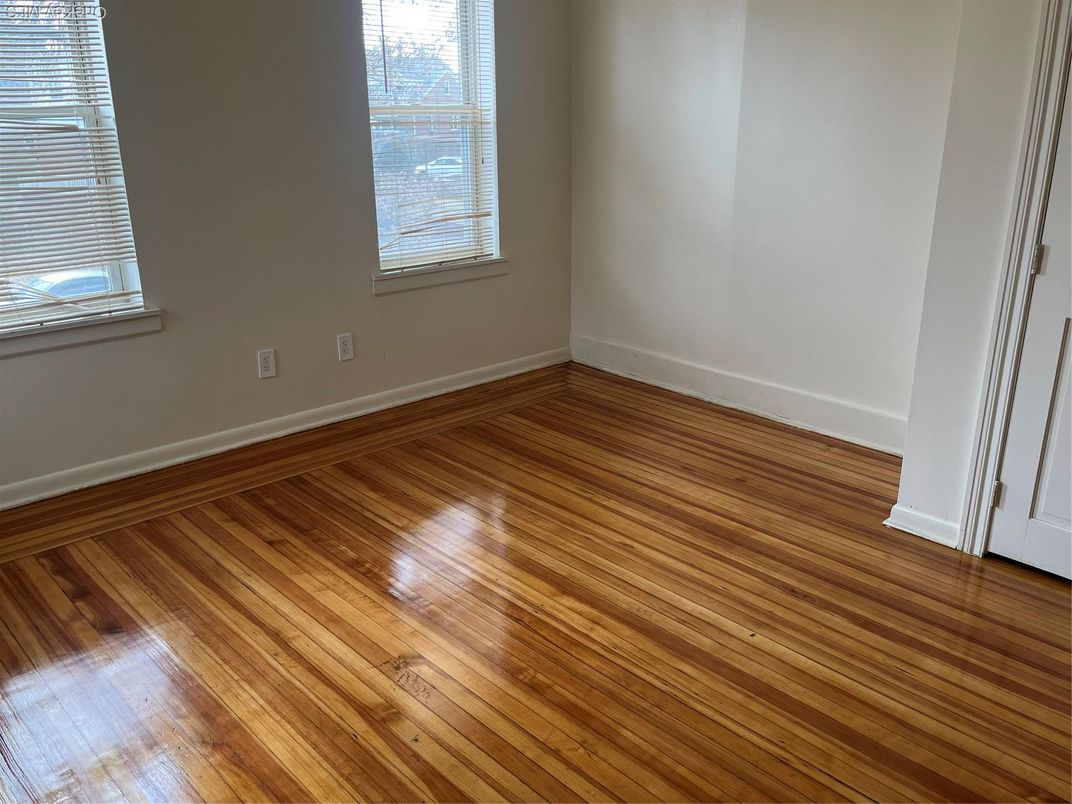 Empty room, Interior, Wooden Ceilings