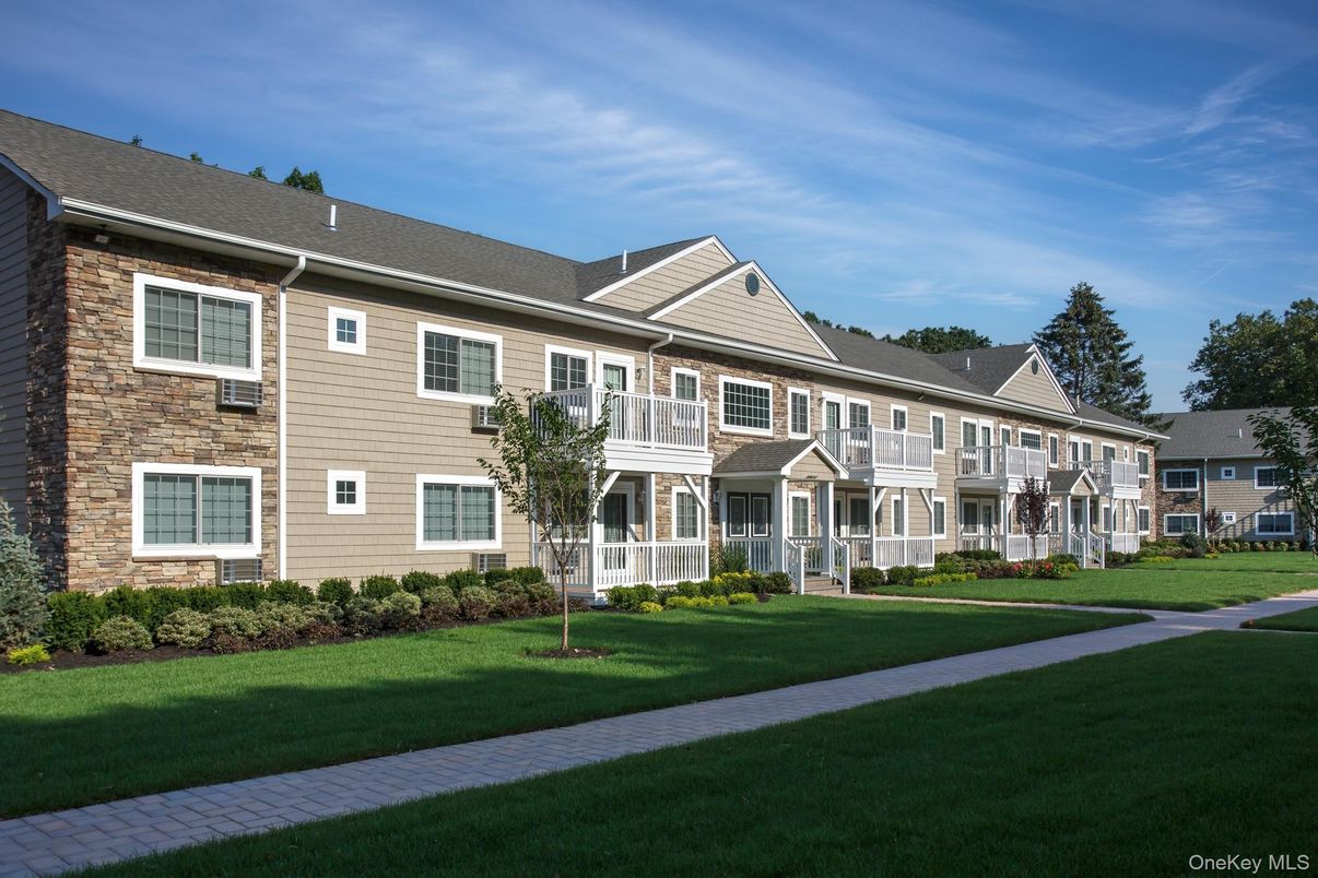 Backyard, Exterior, Facade, French Provincial