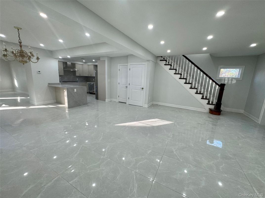 Chandelier, Empty room, Interior, Kitchen, Recessed Lighting