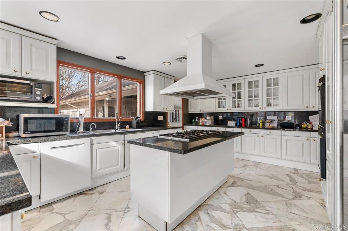 Interior, Kitchen, Marble, Recessed Lighting