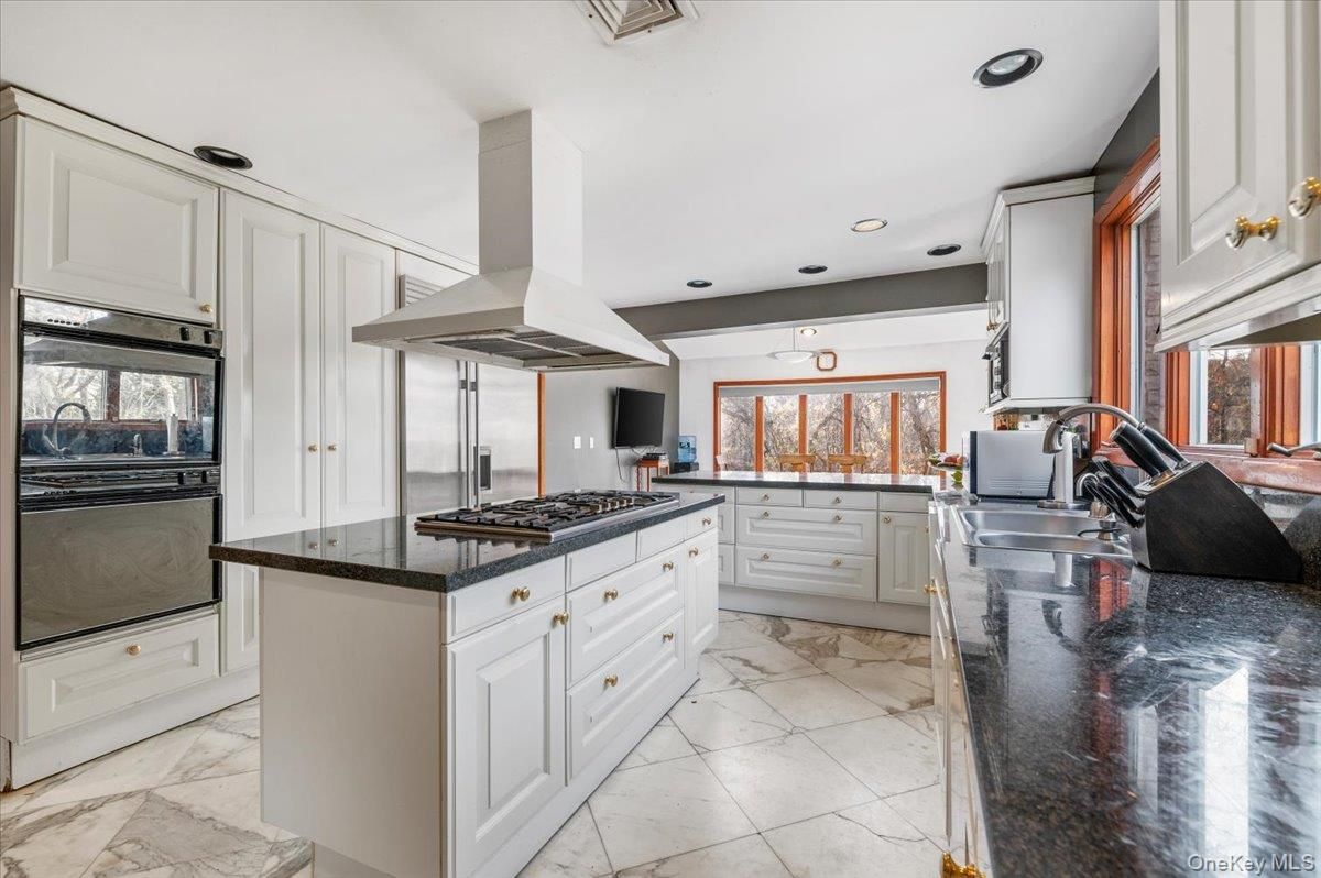 Interior, Kitchen, Marble, Recessed Lighting