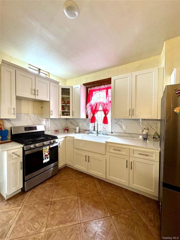 Interior, Kitchen, Marble Walls