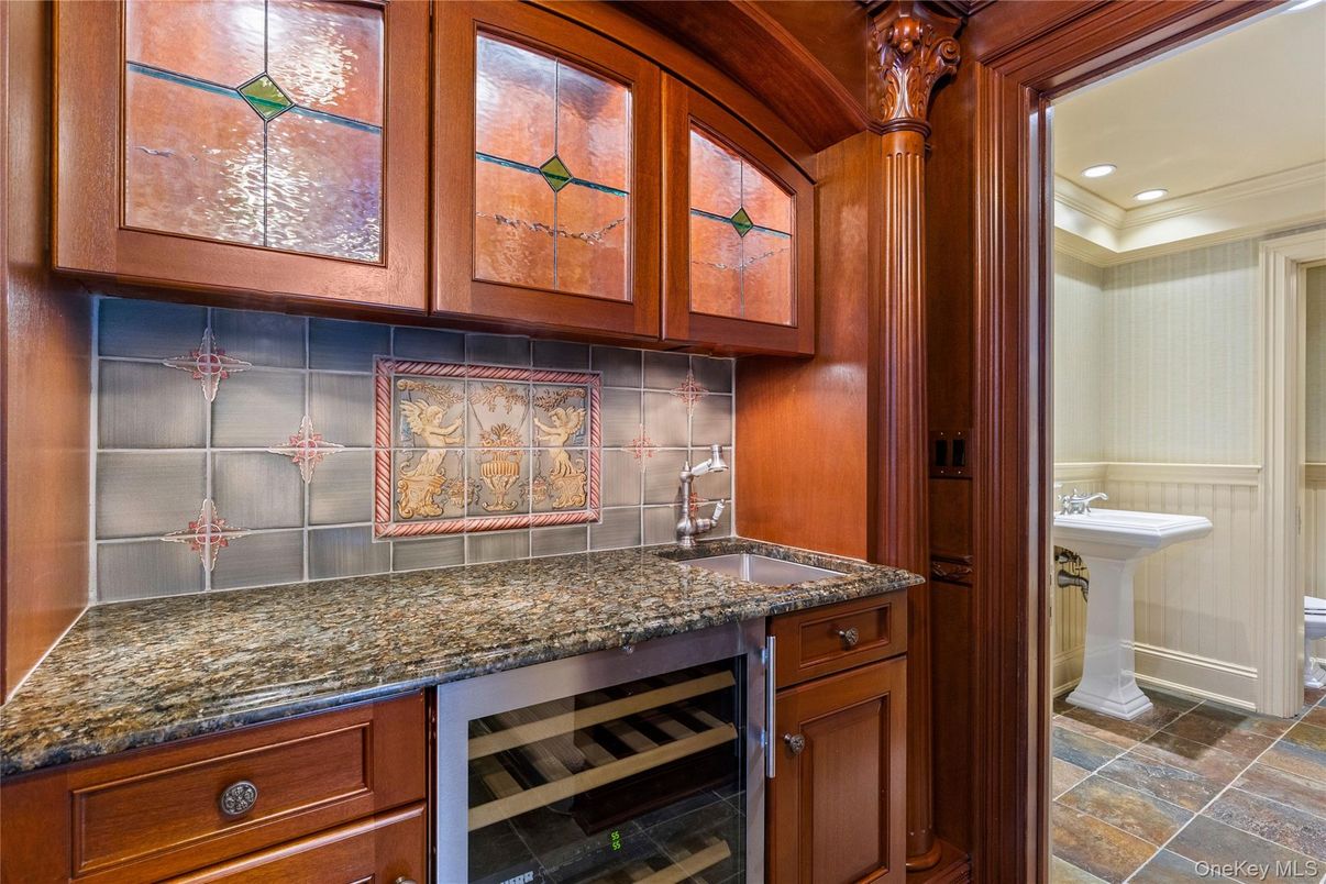 DE Listing image placeholder