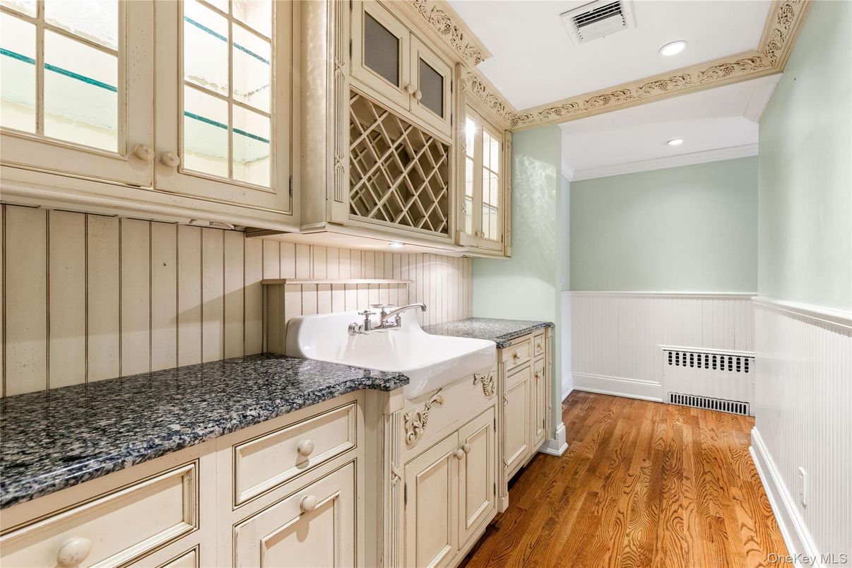 DE Listing image placeholder