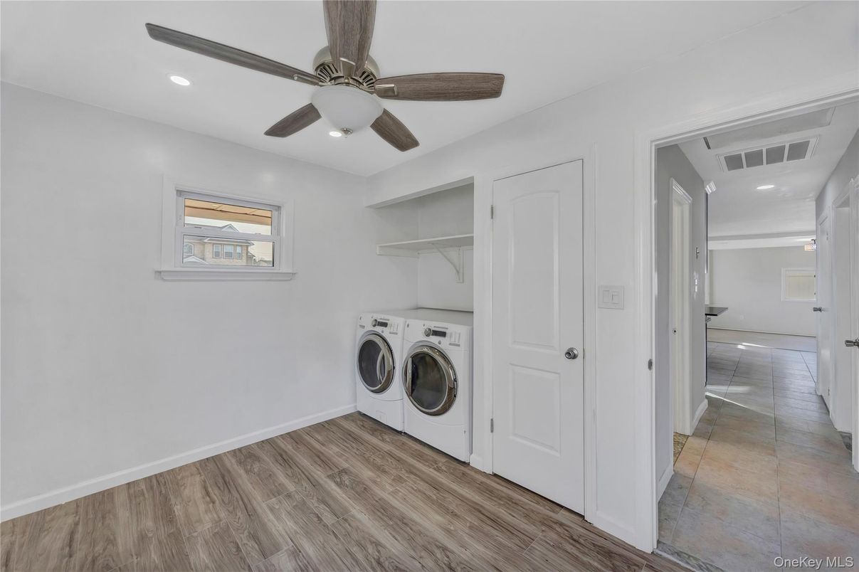 Interior, Recessed Lighting, Utility Closets, Washer, Wood Texture Flooring