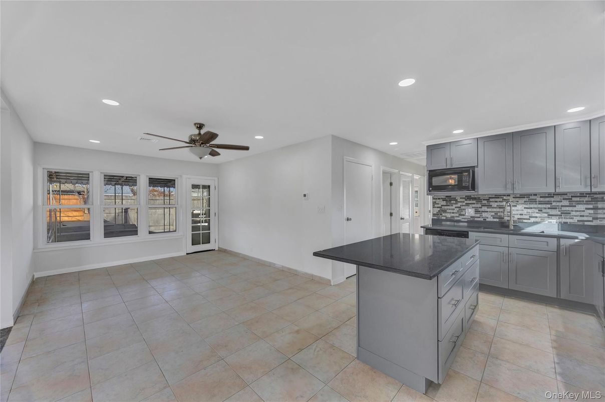 Interior, Kitchen, Recessed Lighting