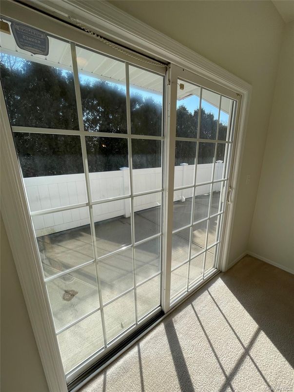 Empty room, Interior, Sun Room
