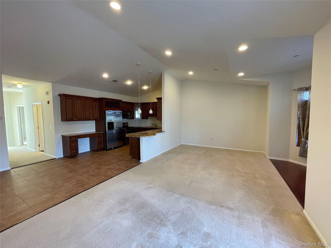 Empty room, Interior, Kitchen, Pendant Lights, Recessed Lighting