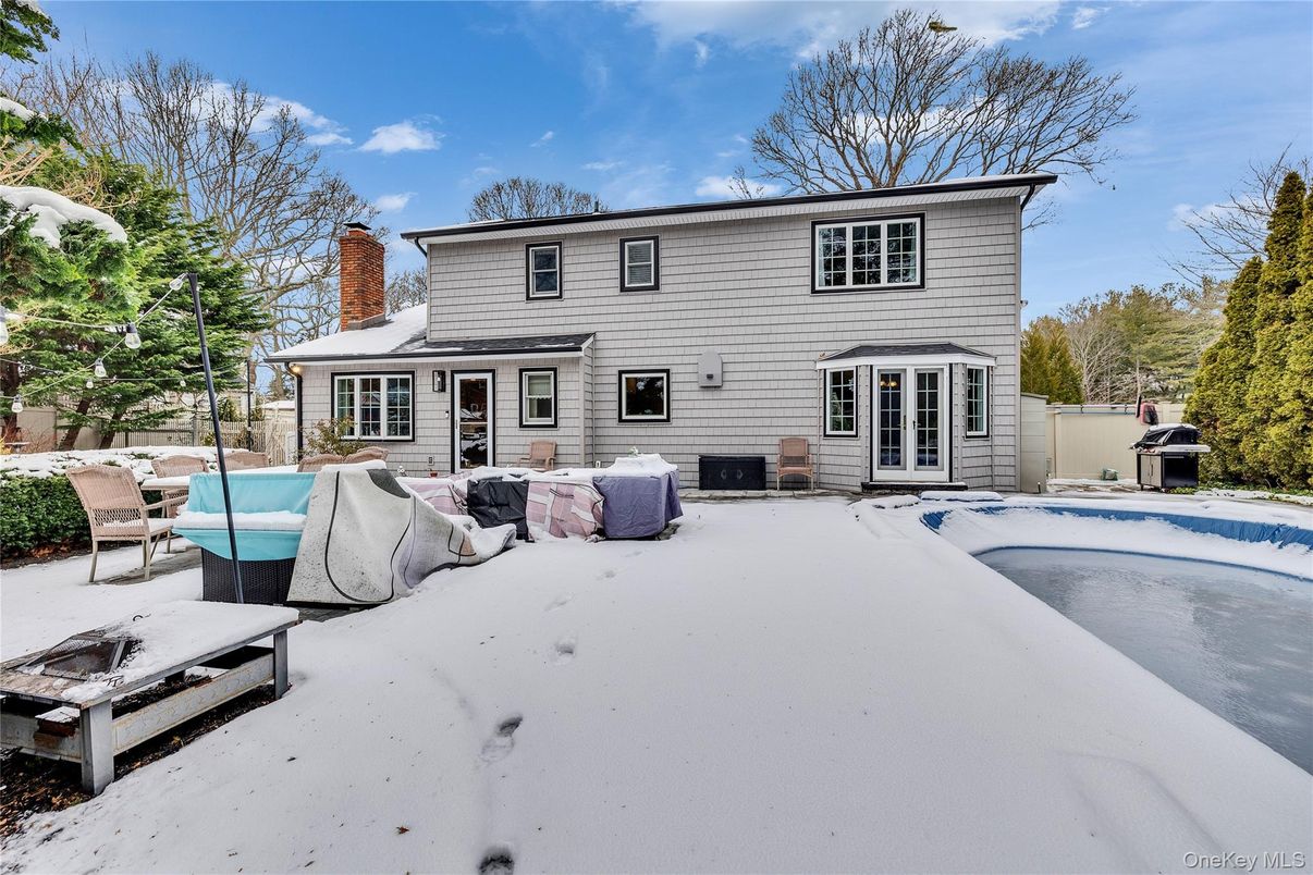 Exterior, Hot Tub, Pool