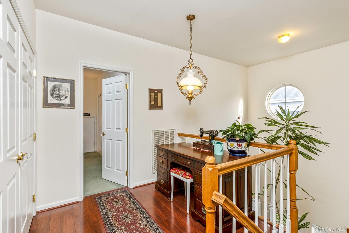 Home Office, Interior, Pendant Lights, Wood Texture Flooring