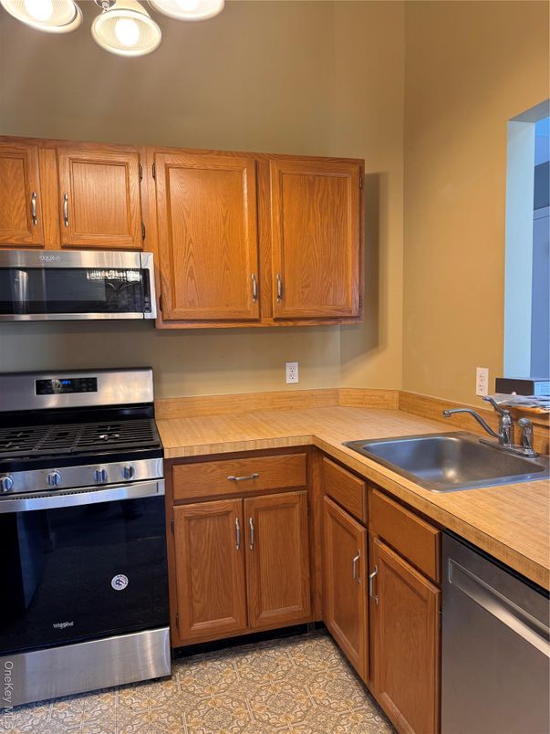 Interior, Kitchen, Stainless Steel Appliances