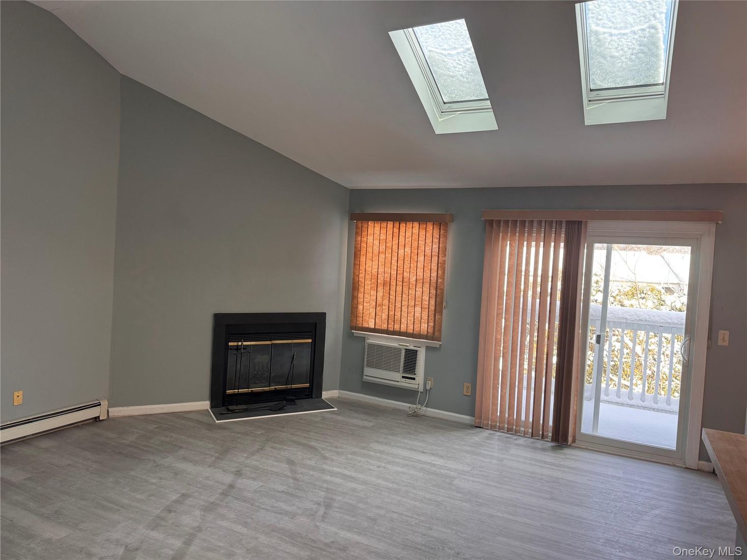 Empty room, Fireplace, Interior