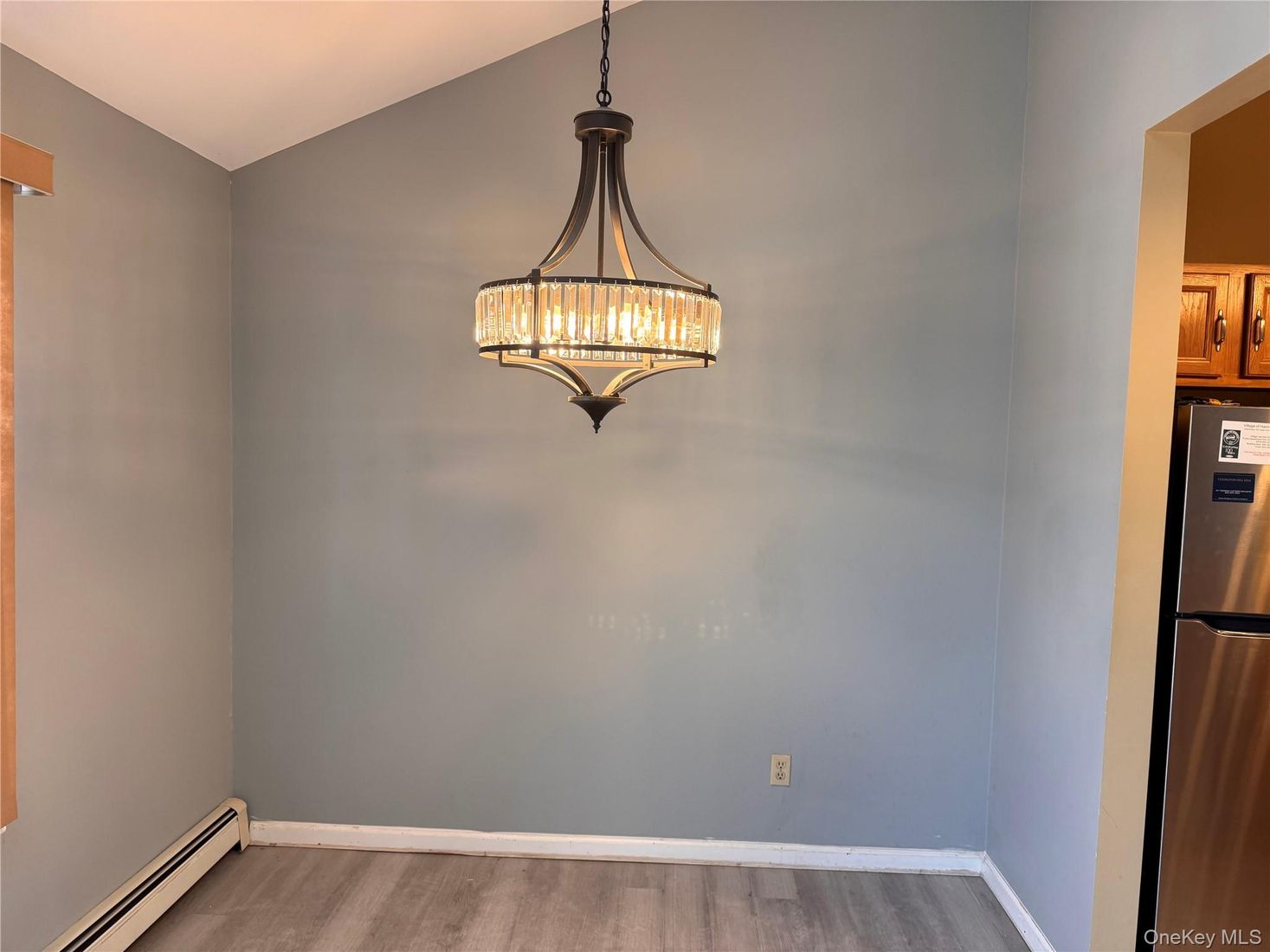 Interior, Pendant Lights, Wood Texture Flooring