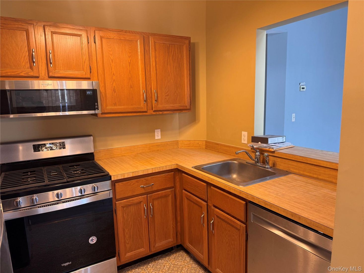 Interior, Kitchen, Stainless Steel Appliances